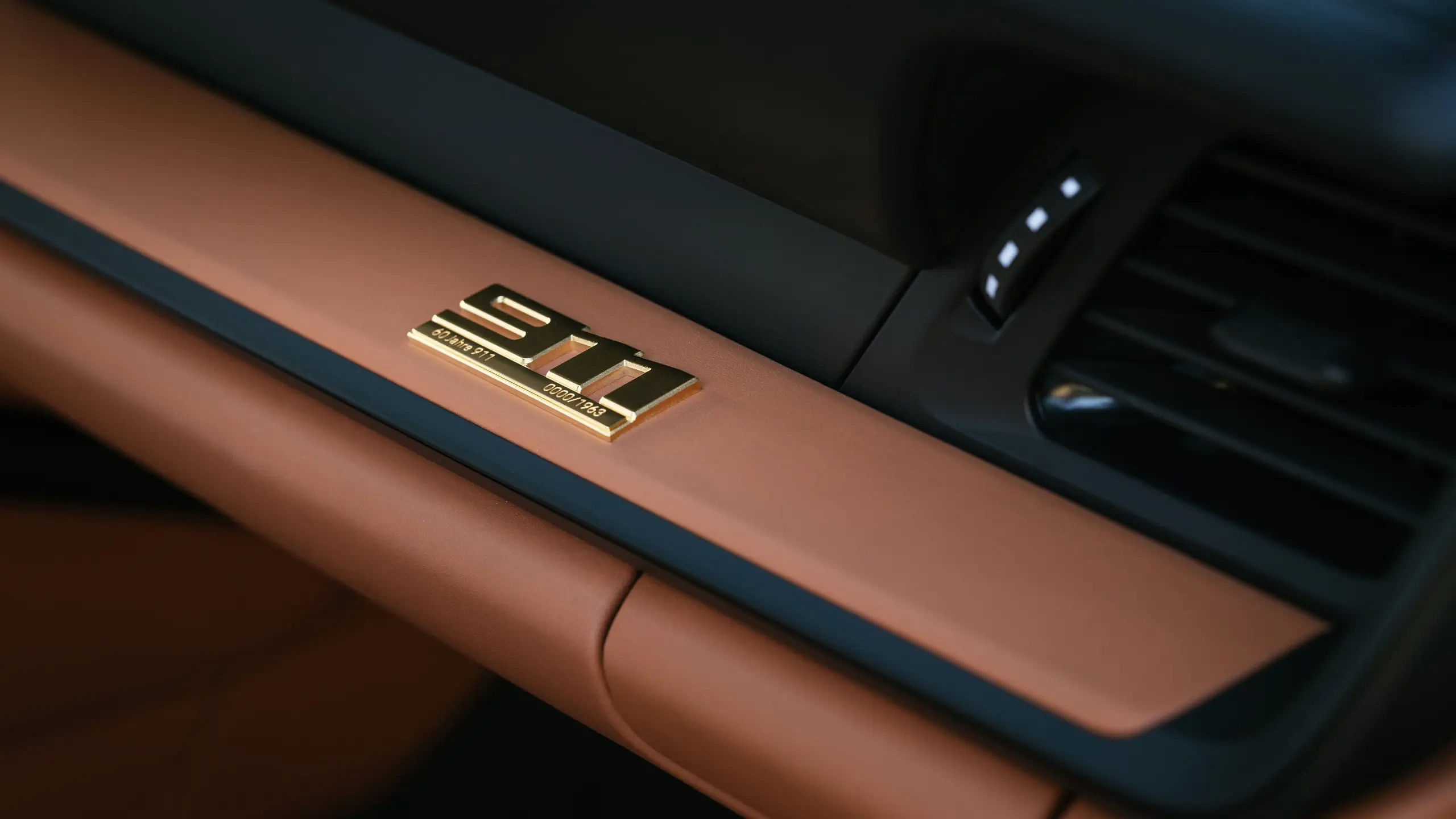 2024 Porsche 911 S/T special badge