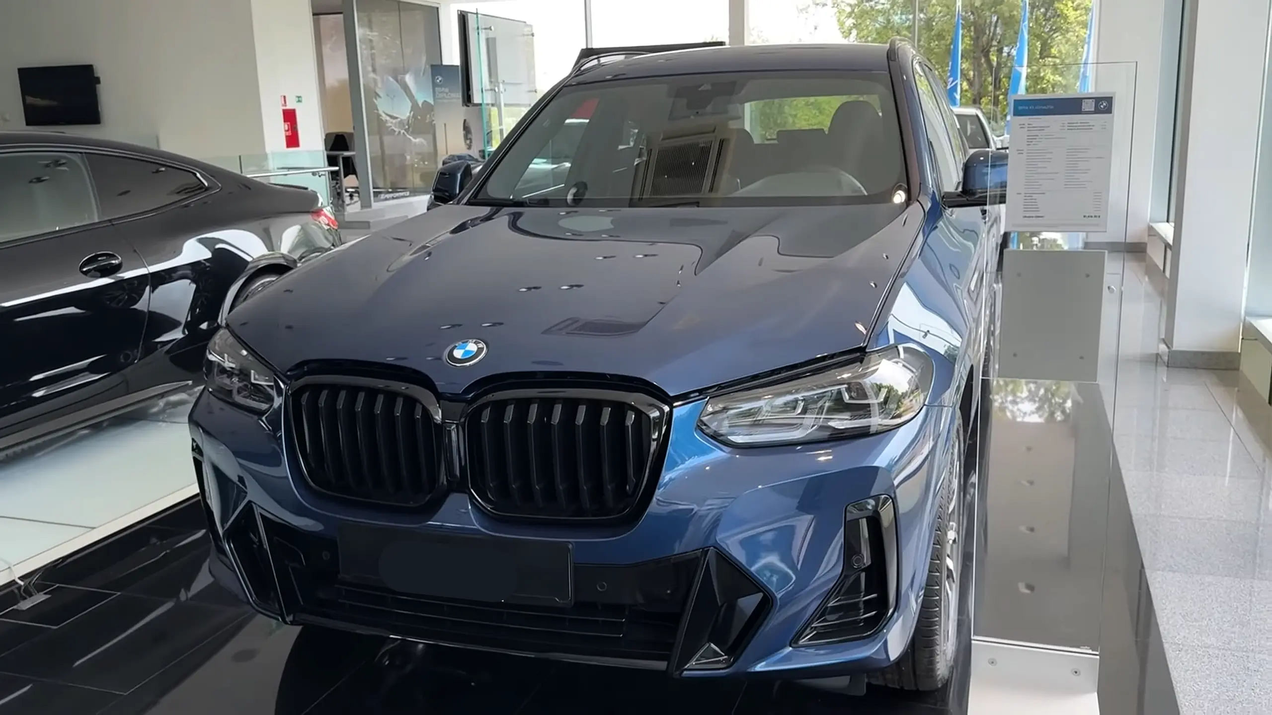 2024 BMW X3 front view