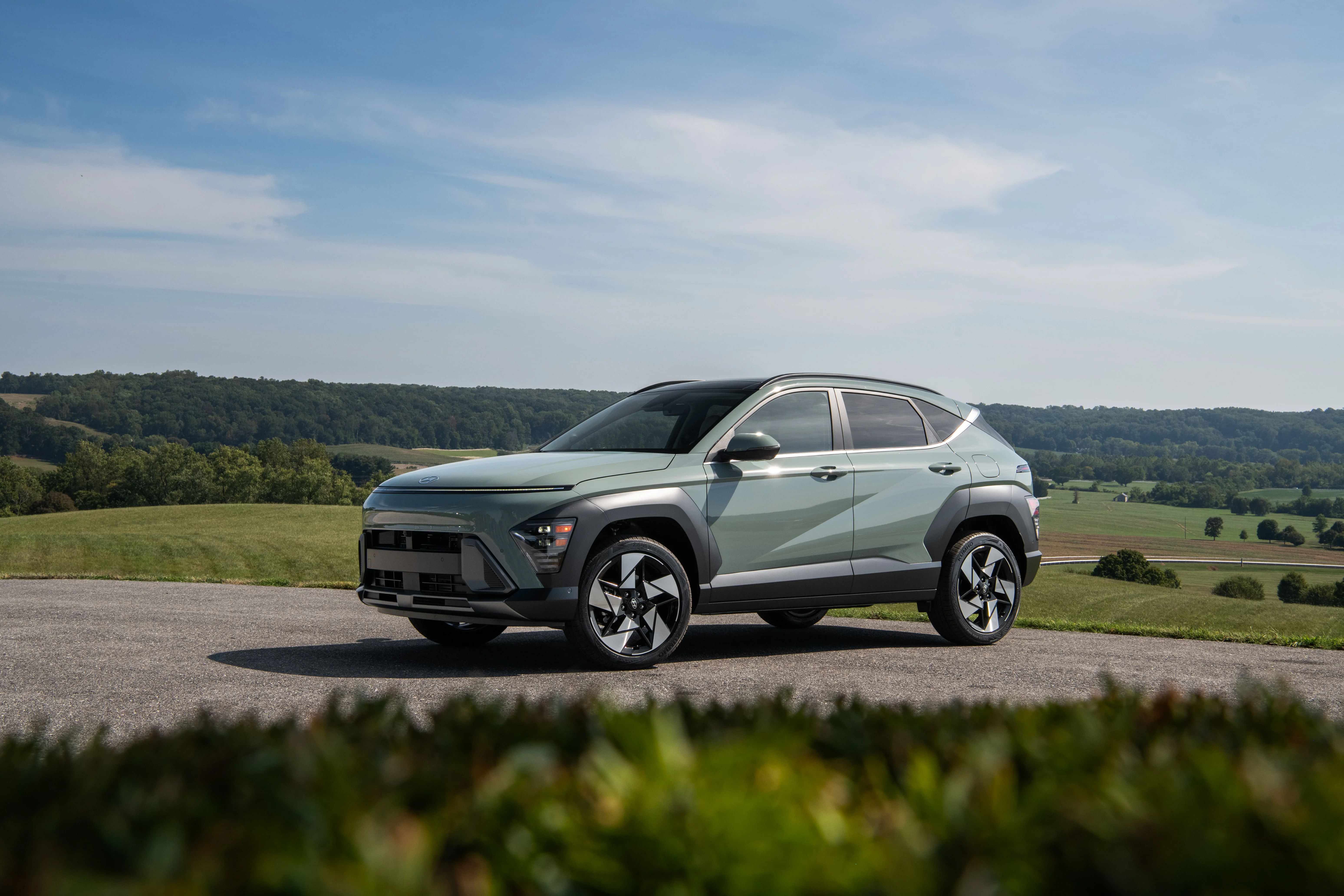 Grey 2024 Hyundai Kona Side Profile