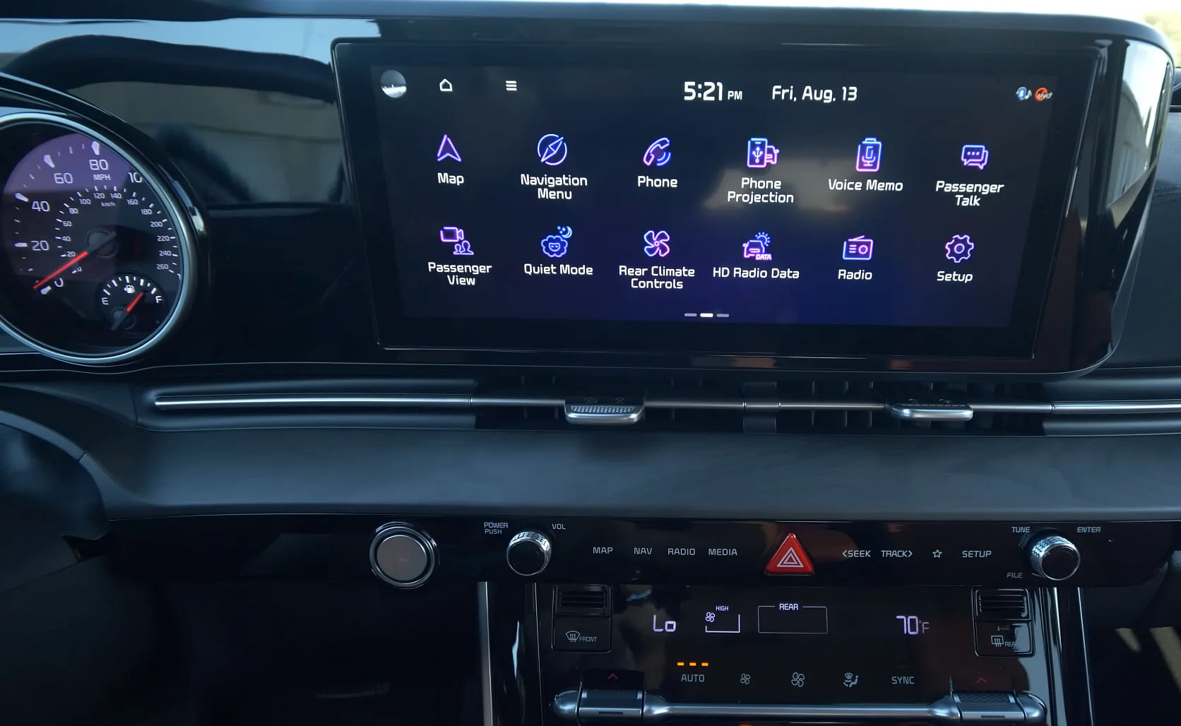 2024 Kia Carnival Interior Touchscreen