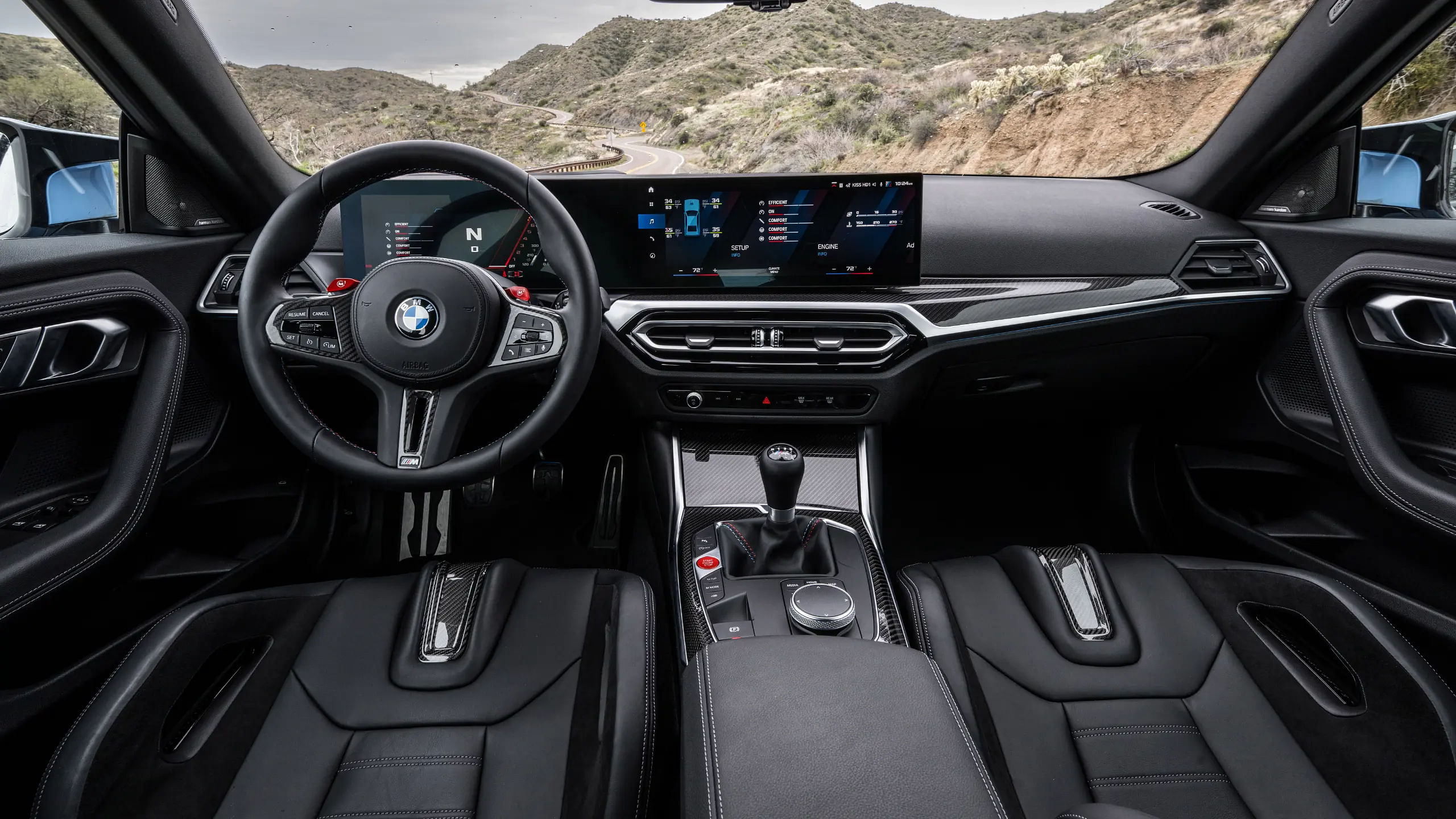 2024 BMW M2 interior layout 