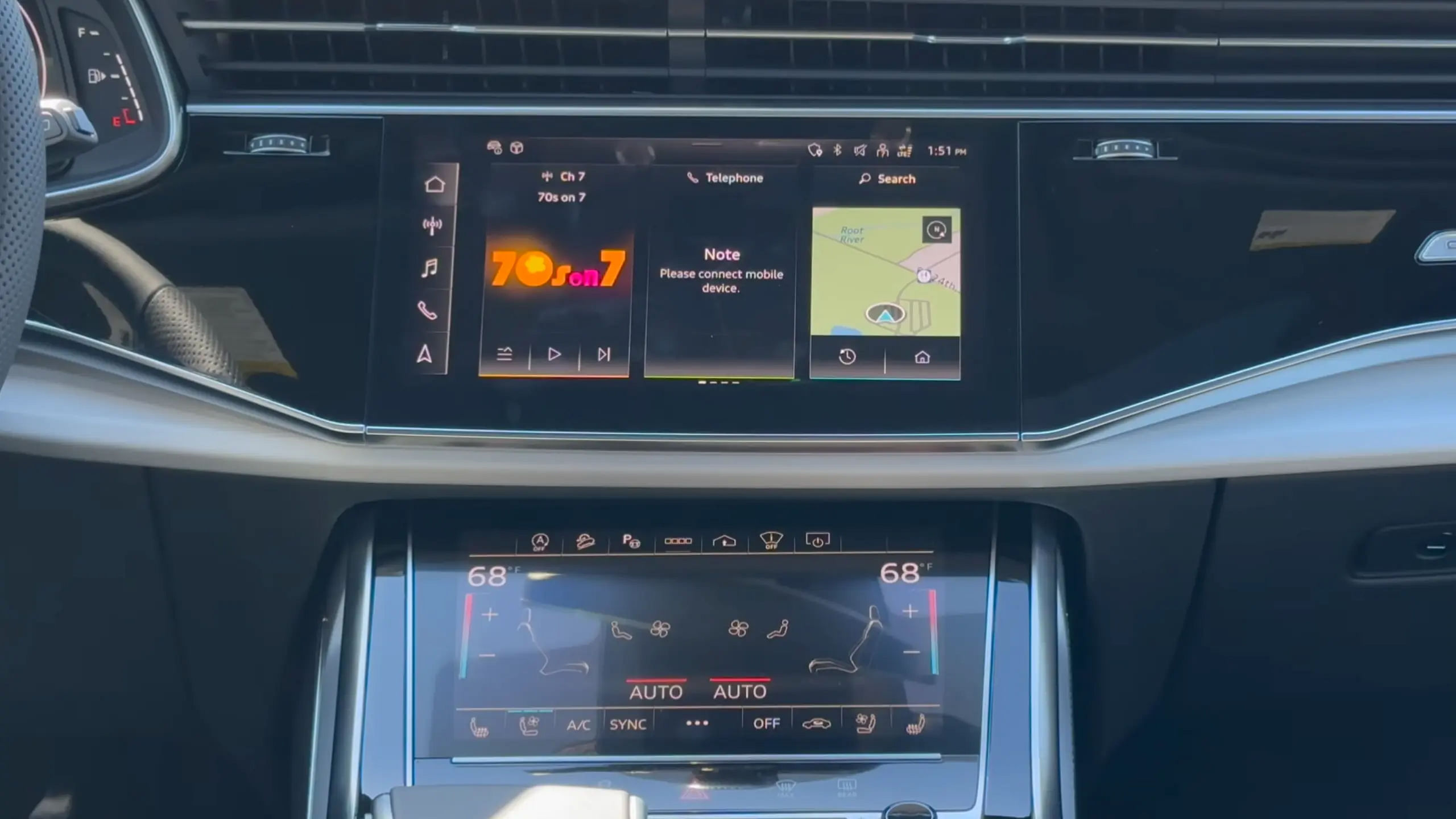 2024 Audi Q7 dual screen setup