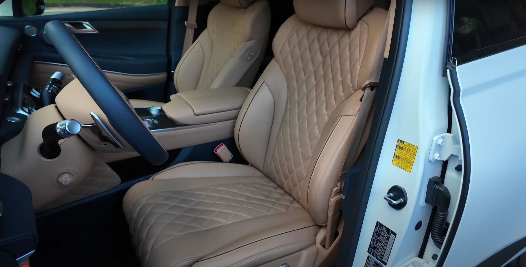 2024 GENESIS GV80 Interior Front Seats Photograph